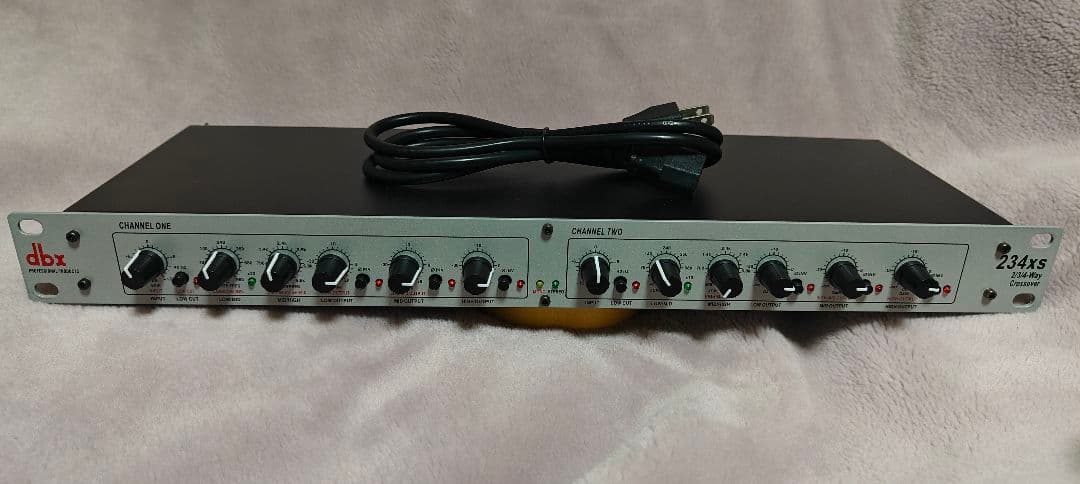 dbx 234XS チャンネルデバイダー クロスオーバー Crossover