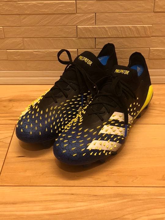 再値下げアディダス プレデターフリーク.1 HG/AG 25.5センチ　スパイク