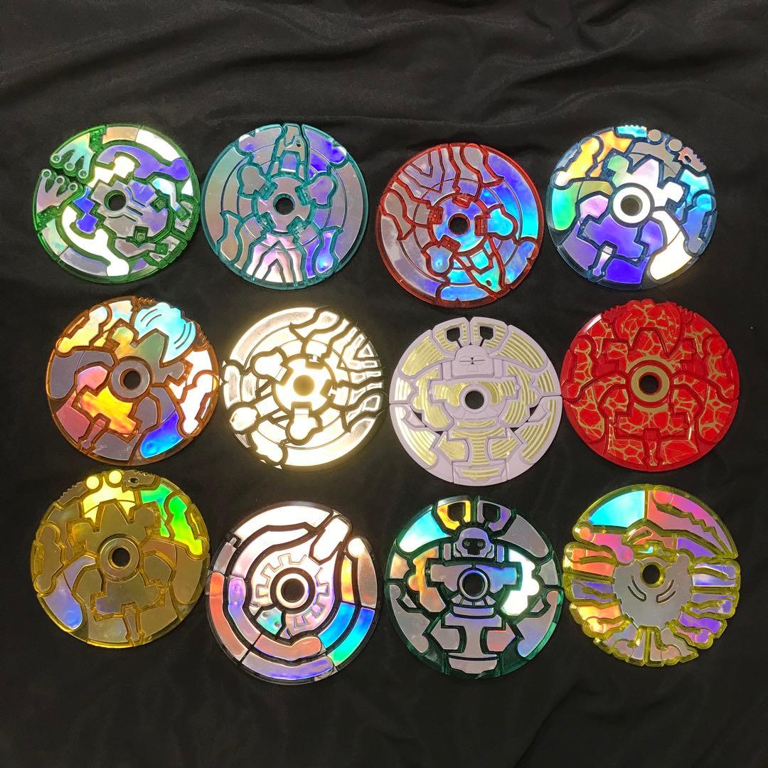 お宝●新品未開封アタッシュとお得なディスクアニマルセット