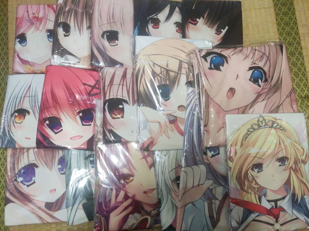 年末特価　抱き枕　カバー　限定品など16枚セット（未使用品）