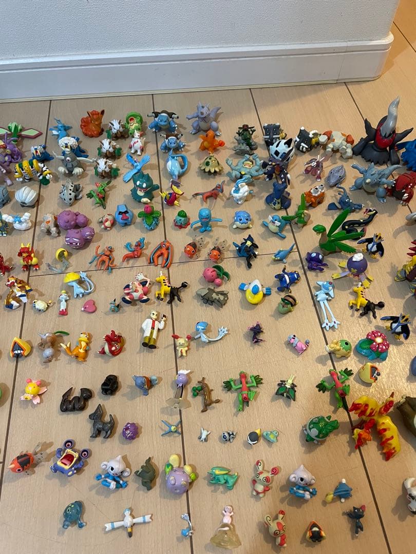 立体ポケモン図鑑等まとめ売り 【廃盤】250体くらい