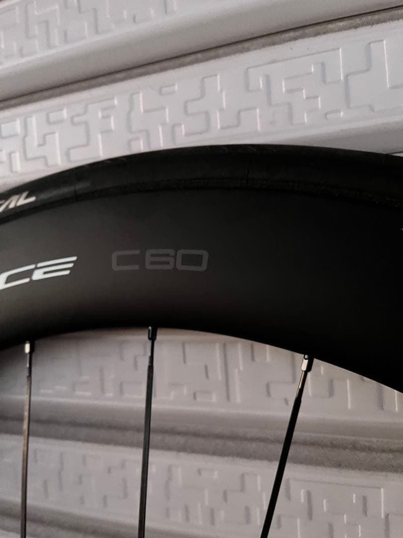 ア*ク様 シマノデュラエースWH-R 9270-C60-TLホイールセットカーボ