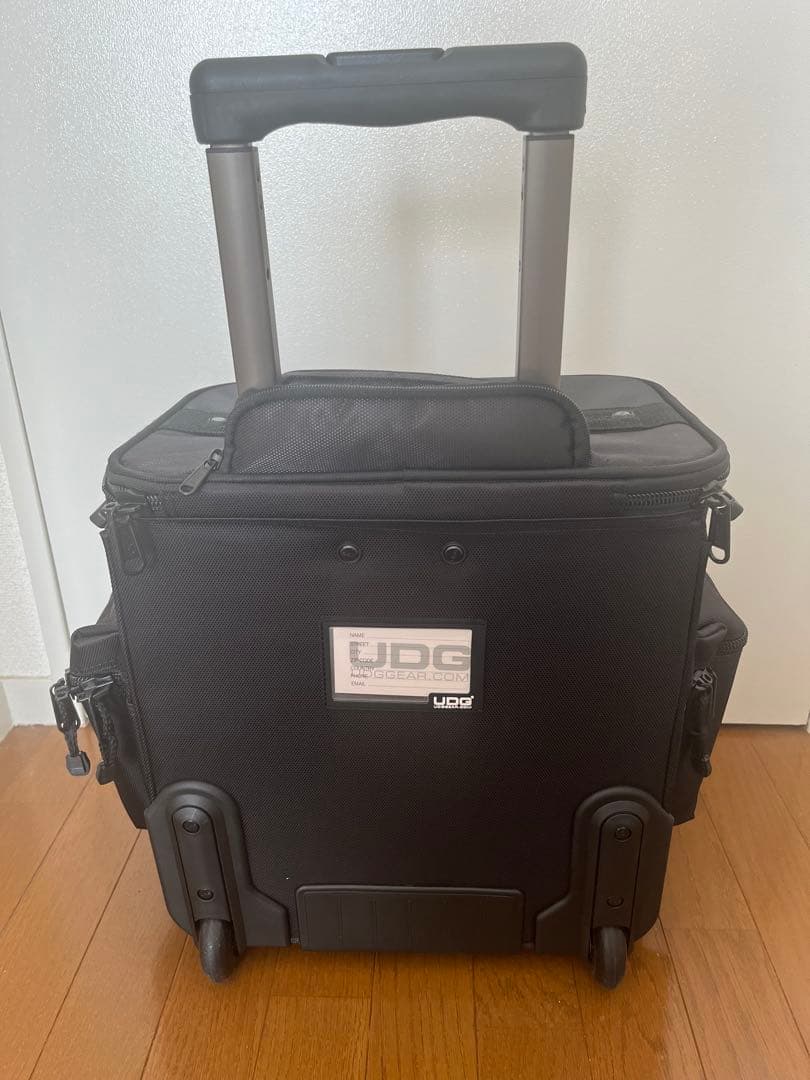UDG キャリーケース ブラック 中型　DJ レコード　ミキサー　収納