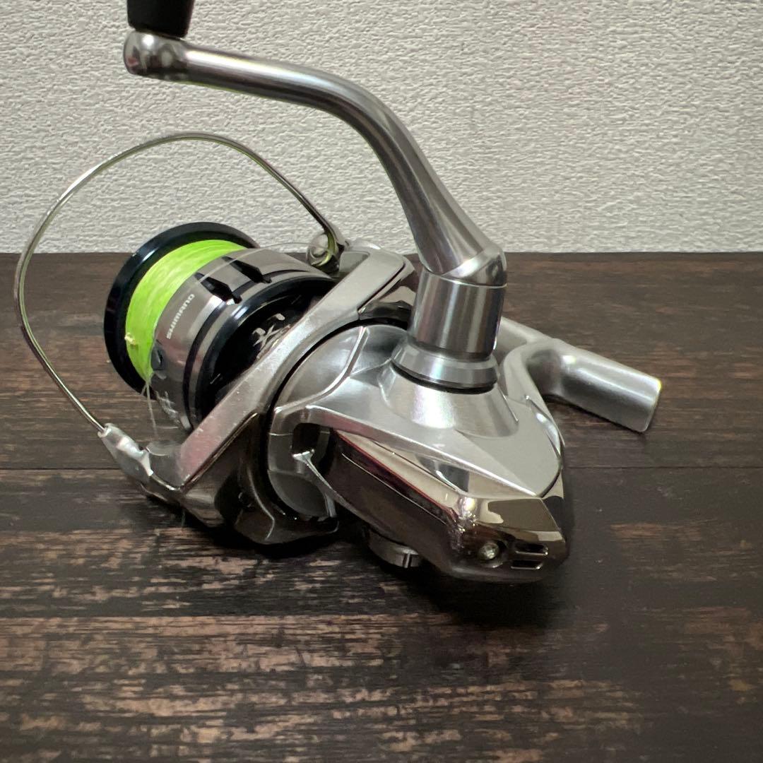 シマノ スピニングリール C3000HG シルバー