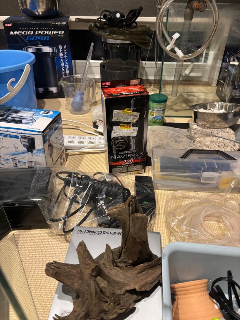 ガラス水槽とMEGA POWERフィルターセット