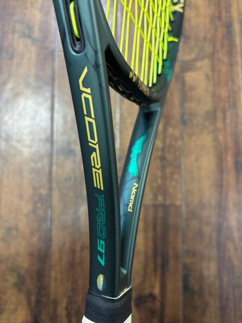 YONEX VCORE PRO JP 97 テニスラケット300g G2