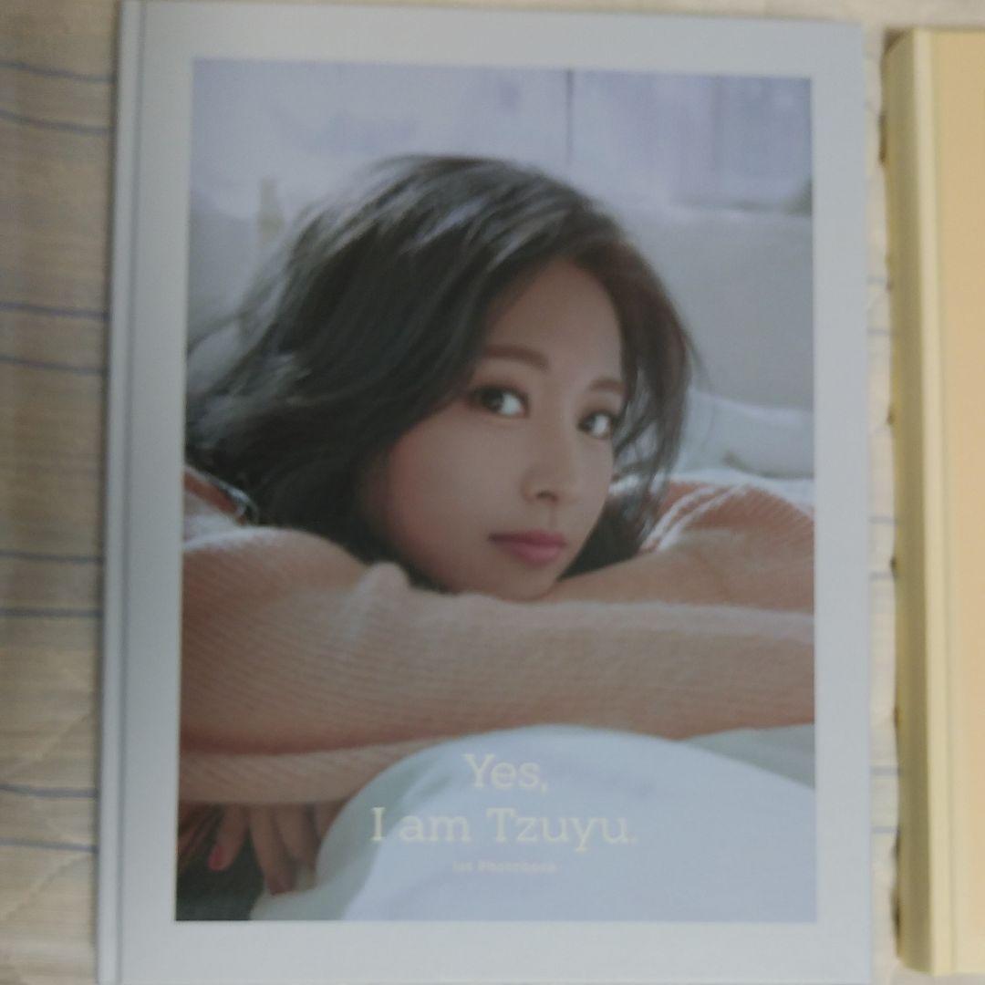 TWICE ツゥイ写真集Yes,I am Tzuyu 1st photBK2種類