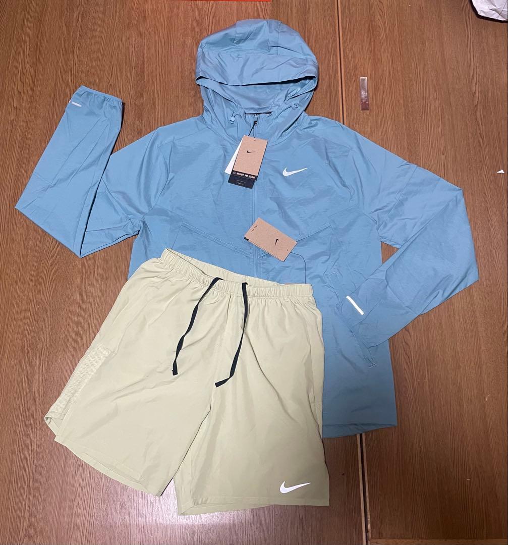 Nike フード付きジャケットとショーツセット