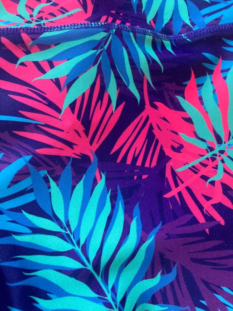 ⭐️クラップ♪( ´θ｀)緑タンクトップと葉柄レギンスセット