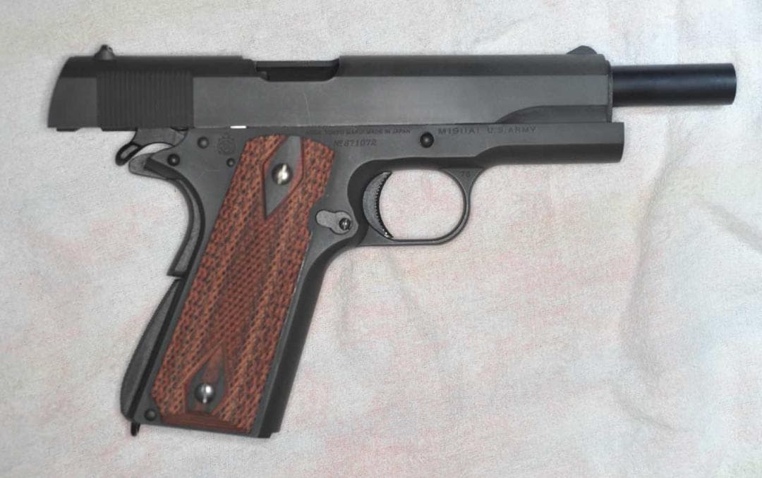 東京マルイ M1911A1 ガバメント 木製グリップ USED品 ケース付き