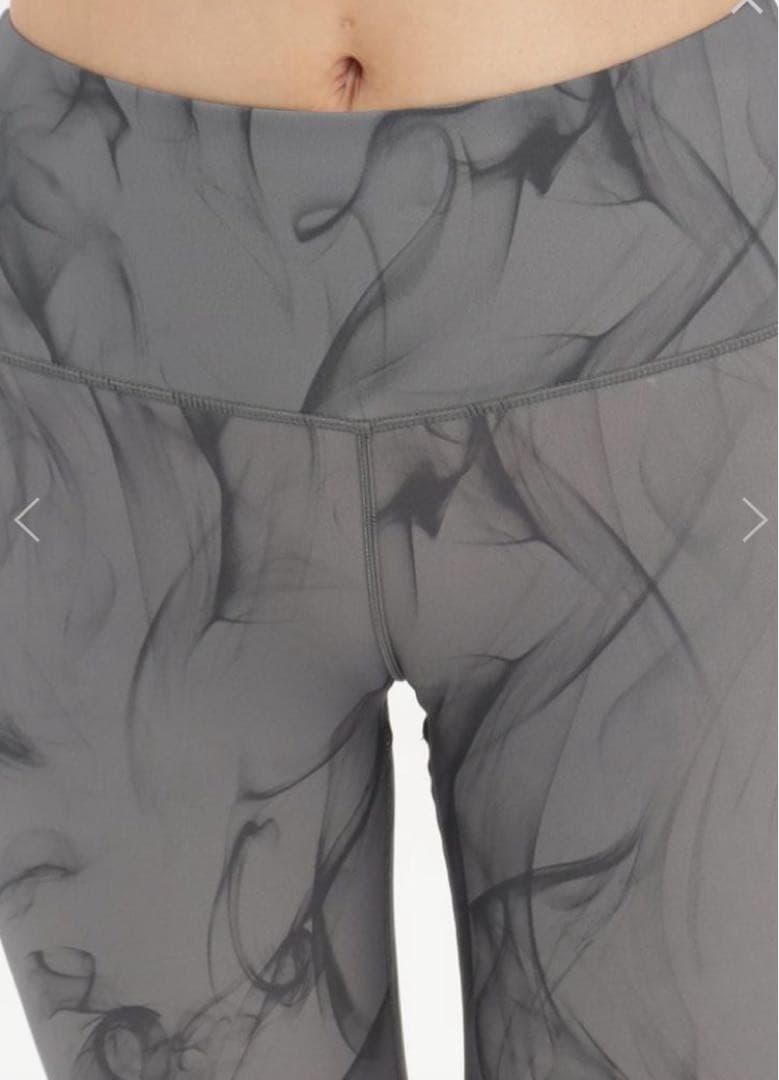 suria アリシアレギンス　ヨガレギンス