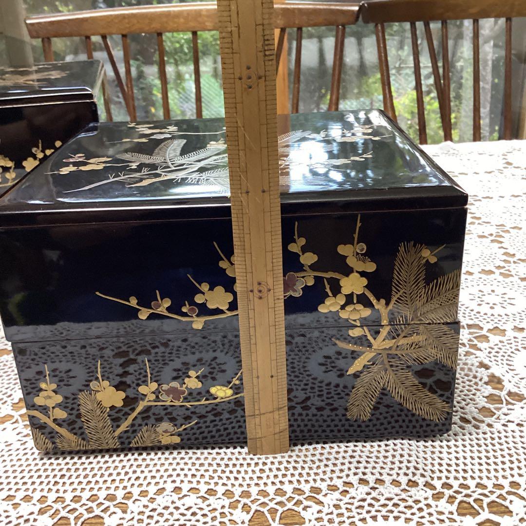 k2f-4 黒色重箱 4段 金箔装飾　漆器　年代物　松竹梅　縁起物