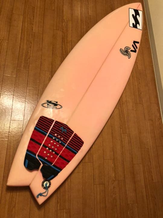 特別セール！ポジティブサーフボード　ショートボード　ピンク　女子サーファー