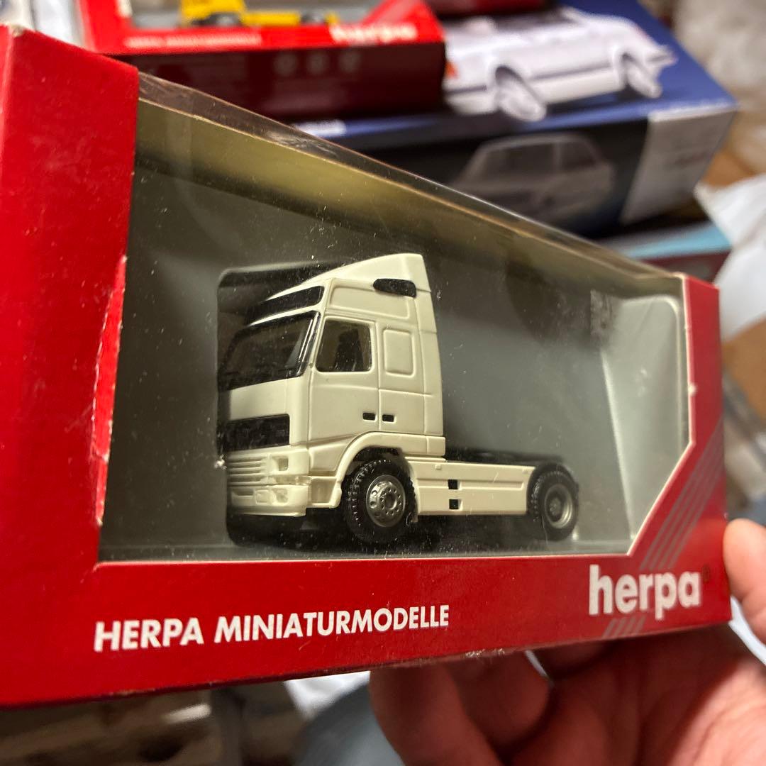 herpa トレーラーヘッド、３台セット