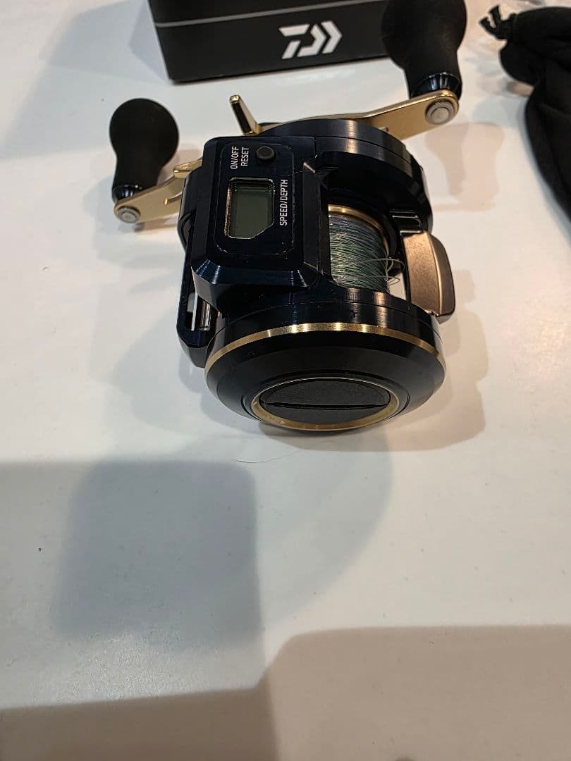 ダイワ21ソルティガIC 100P-DH 右 ベイトリール　ダイワ　ソルティガ