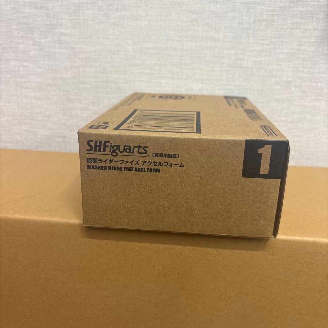 S.H.Figuarts真骨彫製法　仮面ライダーファイズ アクセルフォーム