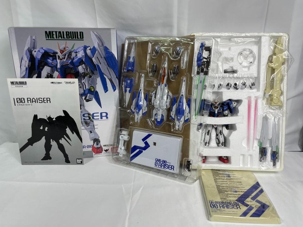 ◆機動戦士ガンダムダブルオー ダブルオーライザー プラモデル　09378