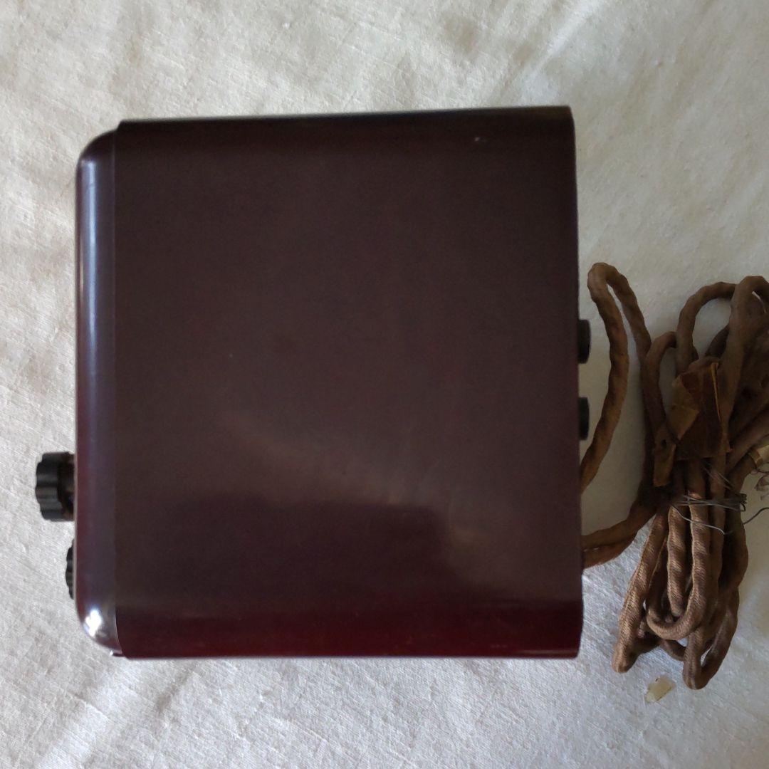 1940年代前半、イギリス、minipnone真空管ラジオ。