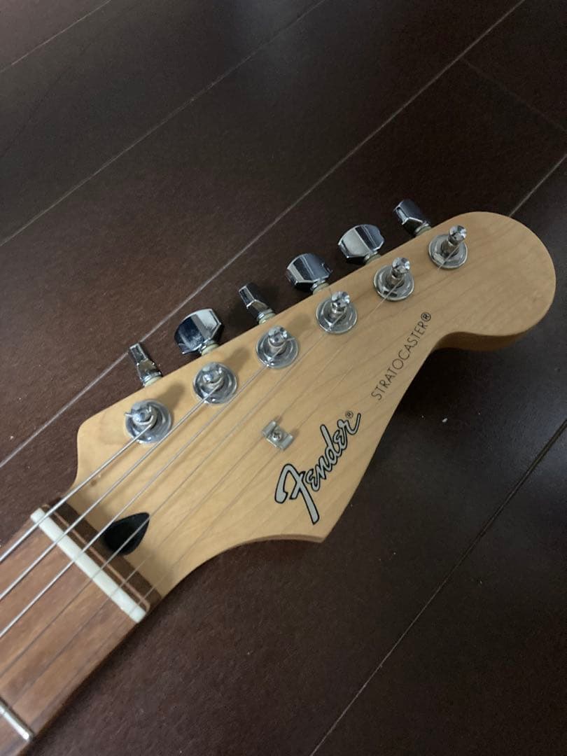 フェンダージャパン　Fender JAPAN ストラトキャスター　サンバースト
