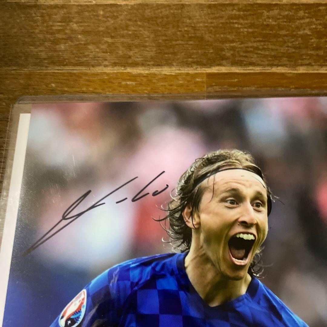レアルマドリード所属 ルカ モドリッチ クロアチア代表 直筆サイン入りフォト