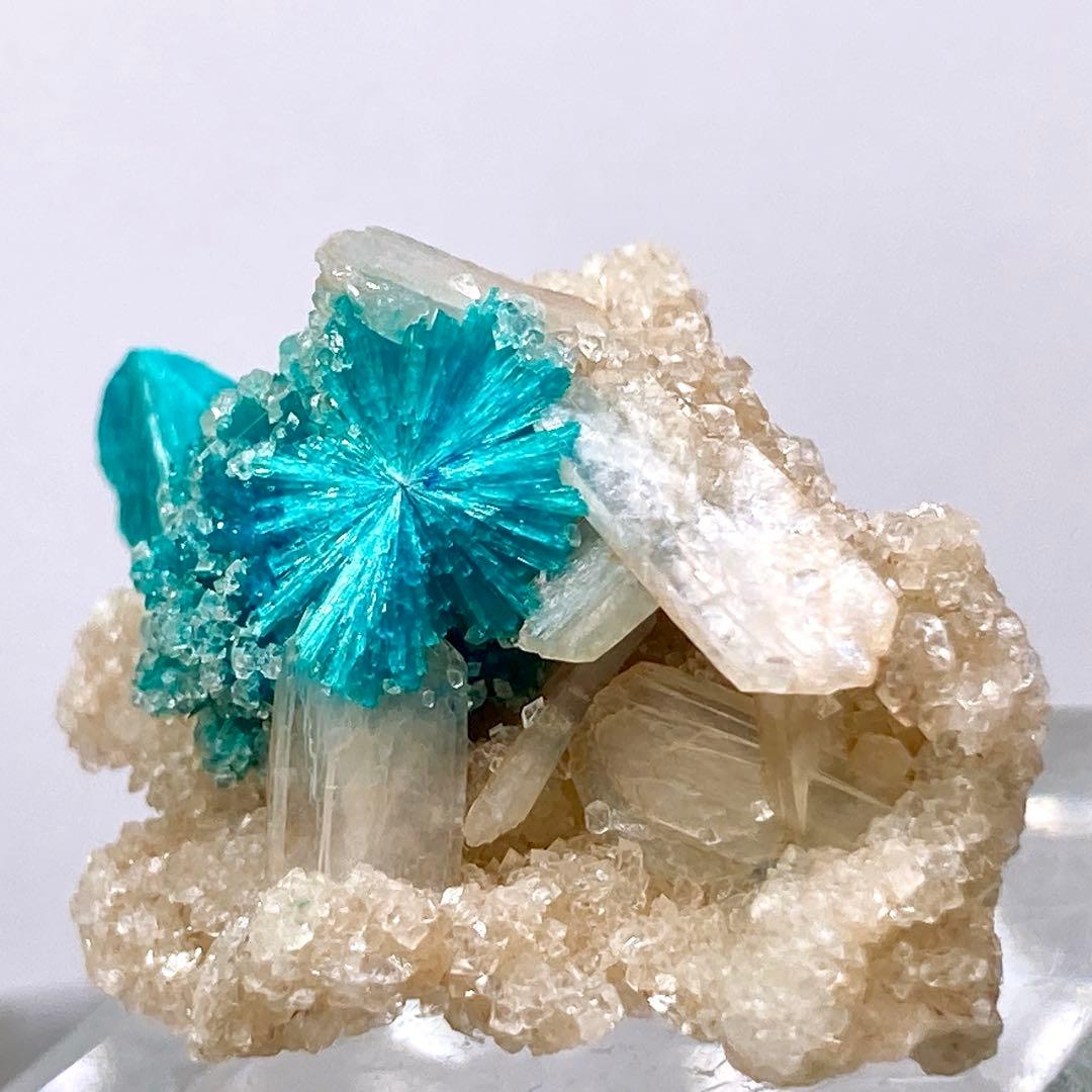 じ*ん様 カバンサイト　スティルバイト　原石　鉱物標本　天然石　489