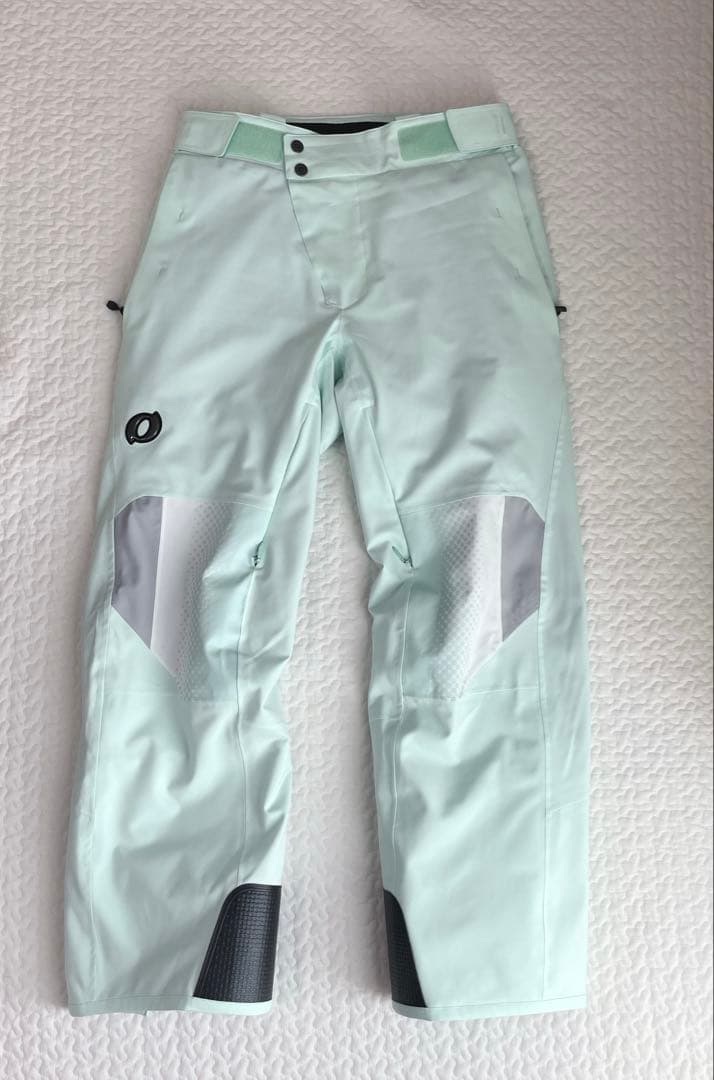 オンヨネ　ONYONE スキーウェア　上下セット　2025-2026 M