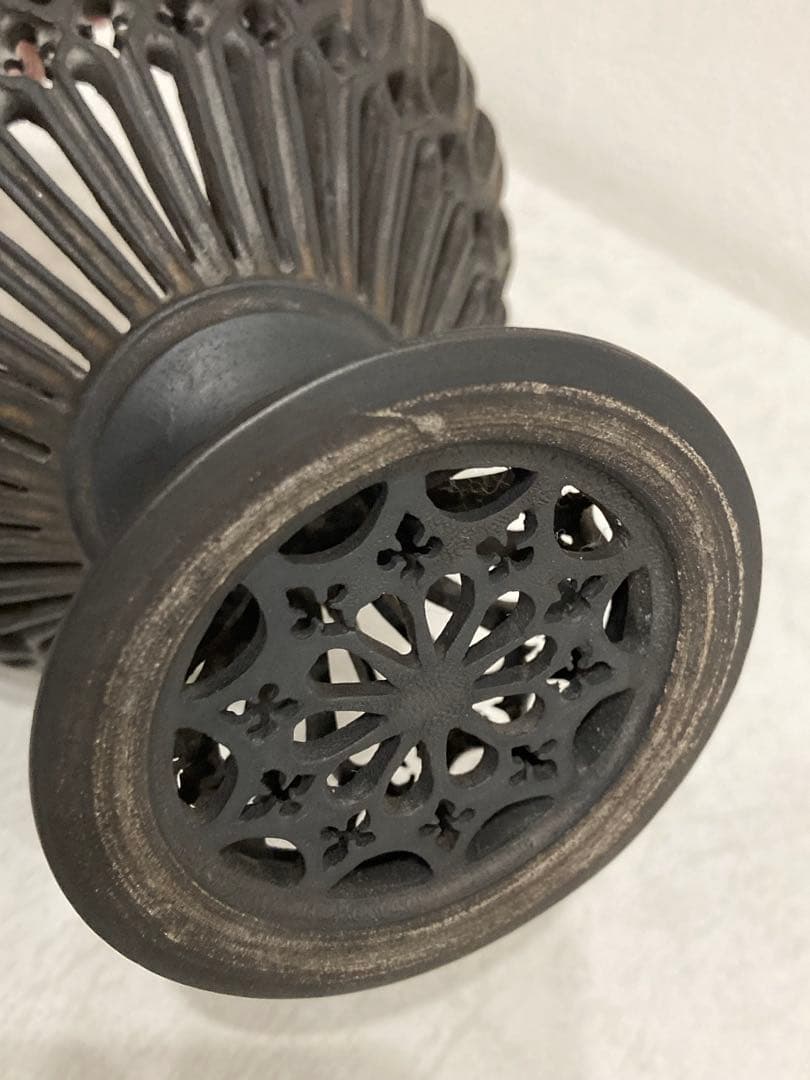 伊藤剛俊さん　透彫花器