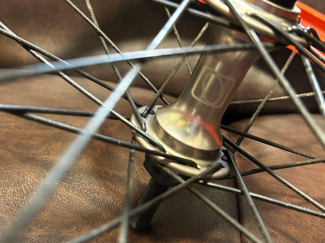 オデッセイ　フロントホイール　VANDERO ハブ使用