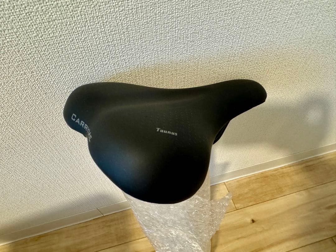 Carry Me ソリッドタイヤ2024秋(ほぼ未使用)