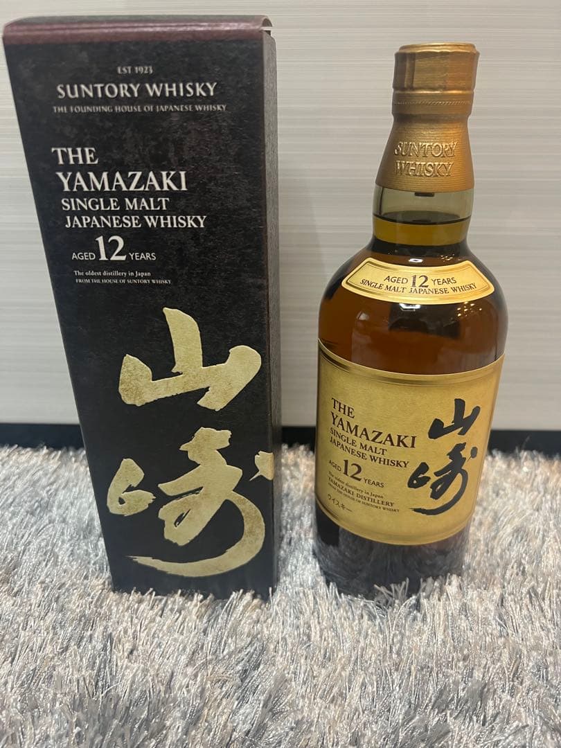 新品　小さな傷あり、山崎 12年 シングルモルトウイスキー 700ml