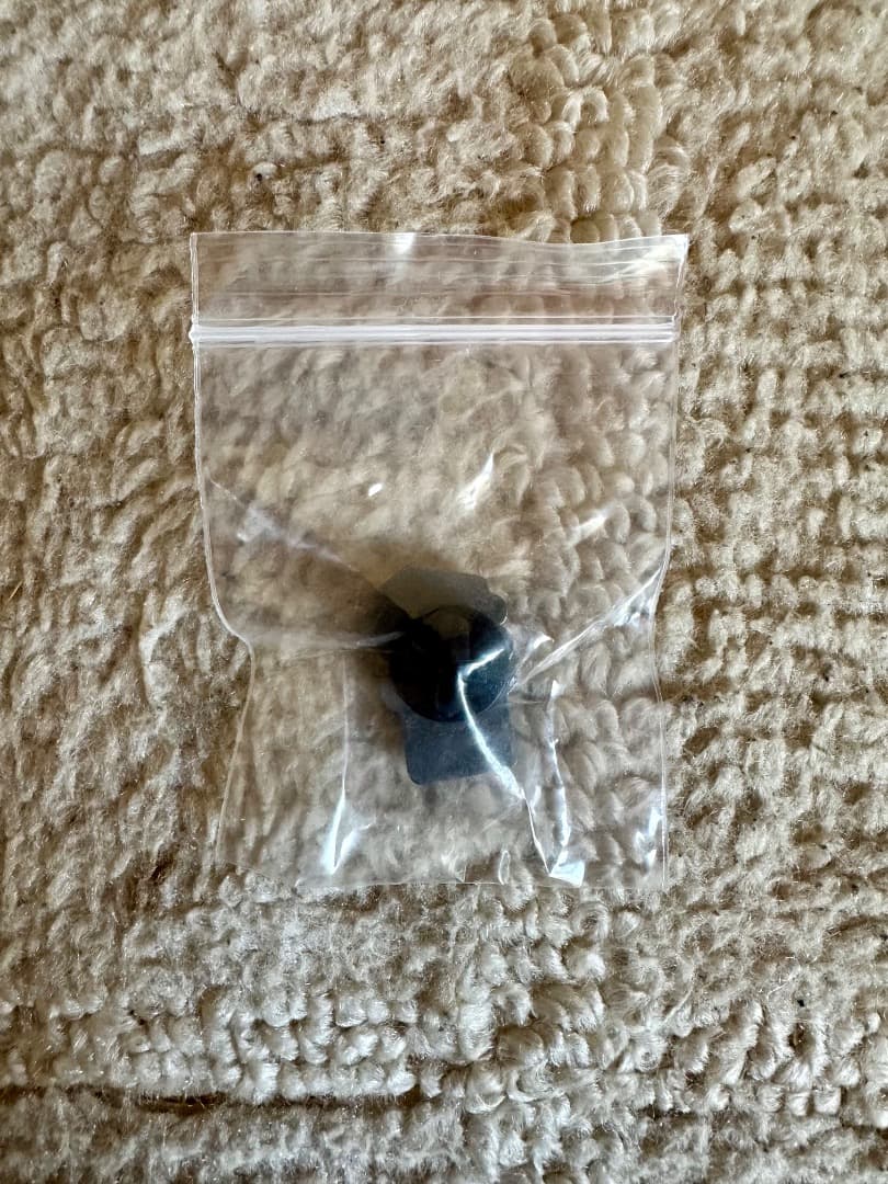 非売品 早いもの勝ち フランスパビリオン スタッフ限定ピン