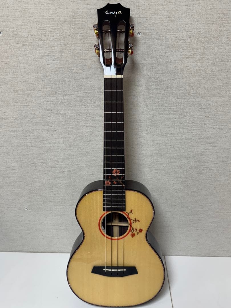 ENYA テナーウクレレ　EUT-S1 ケース付き