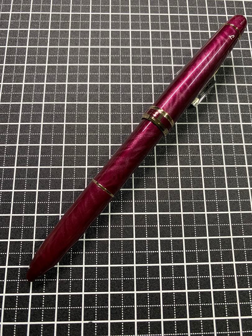 PILOT 3+1 EXECT BLACK&RED 多機能ペン