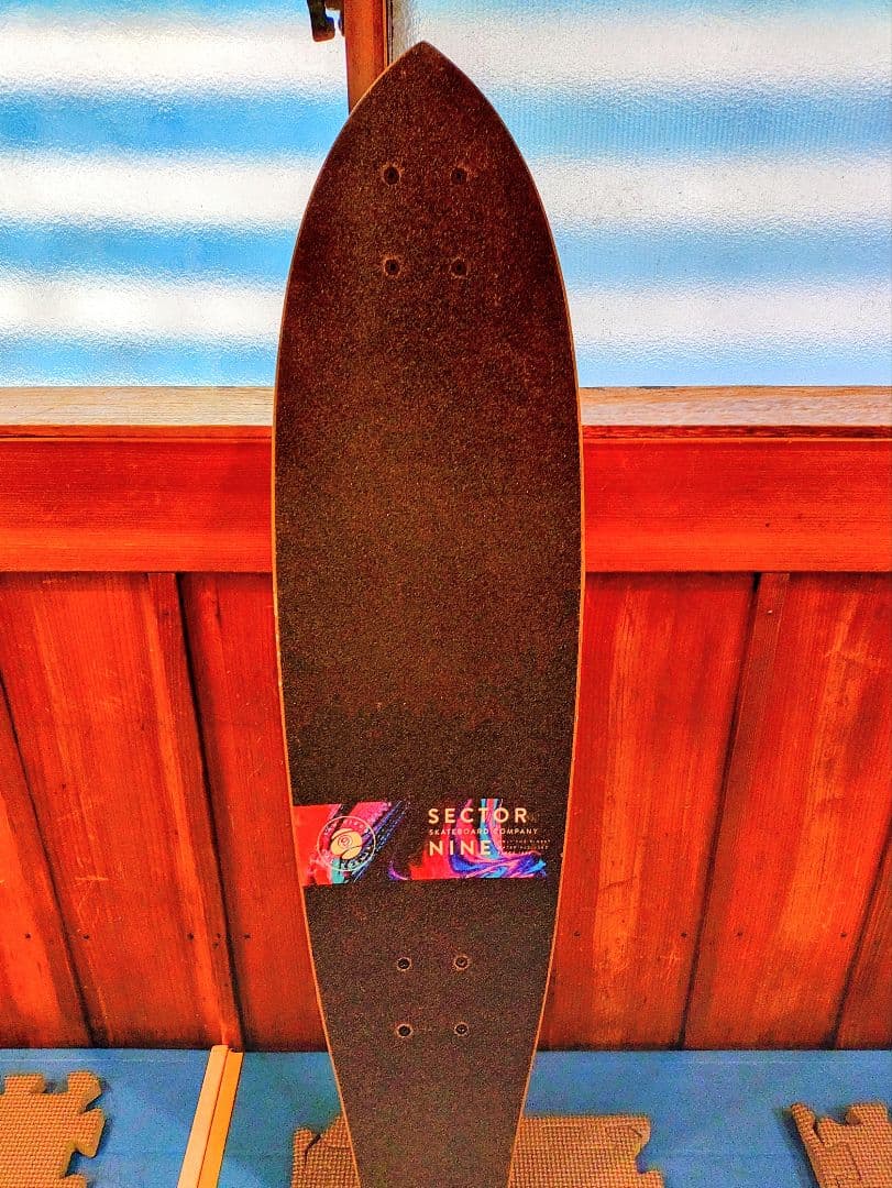 サーフスケート　サーフクルーザー　セクター9 carver yow