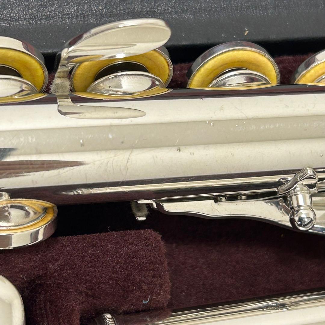 ヤマハフルート　　YFL-211 Eメカ付き