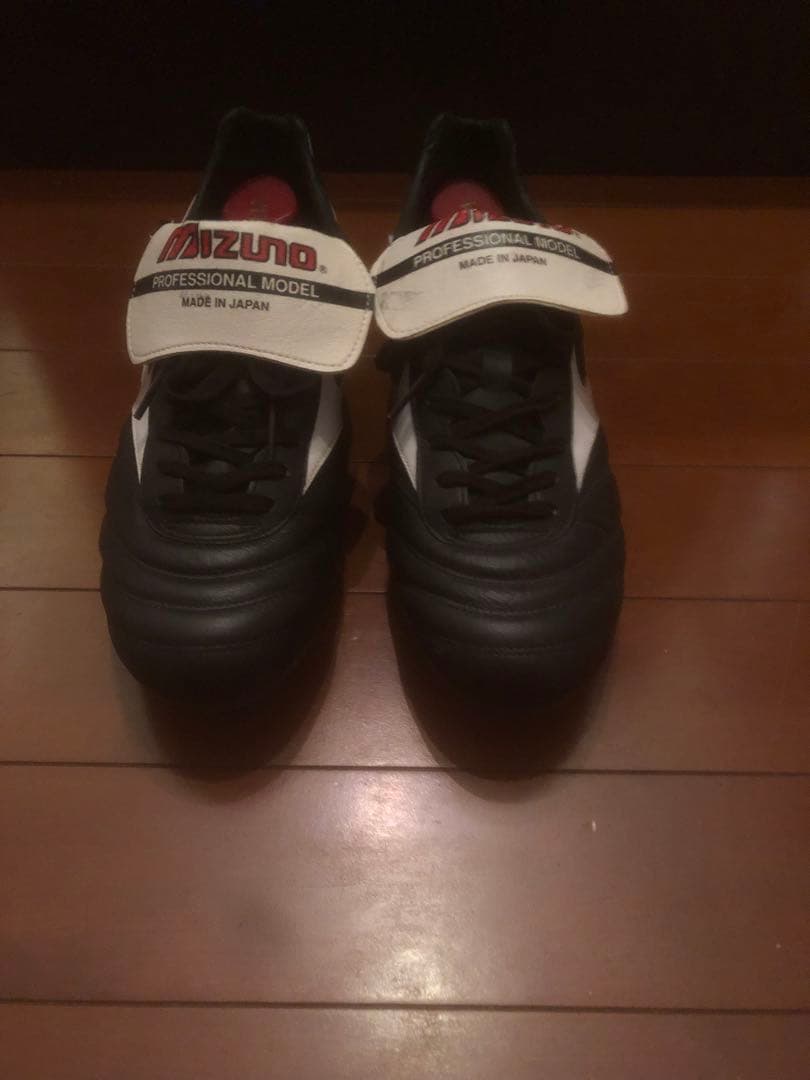 MORELIA サッカーシューズ 黒/赤/白