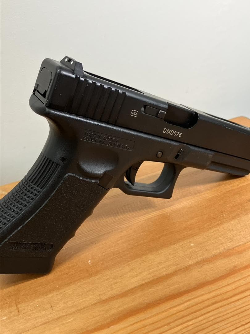 トイガンおまとめ　東京マルイ　MP5　電動ガン　グロック　マガジン付き