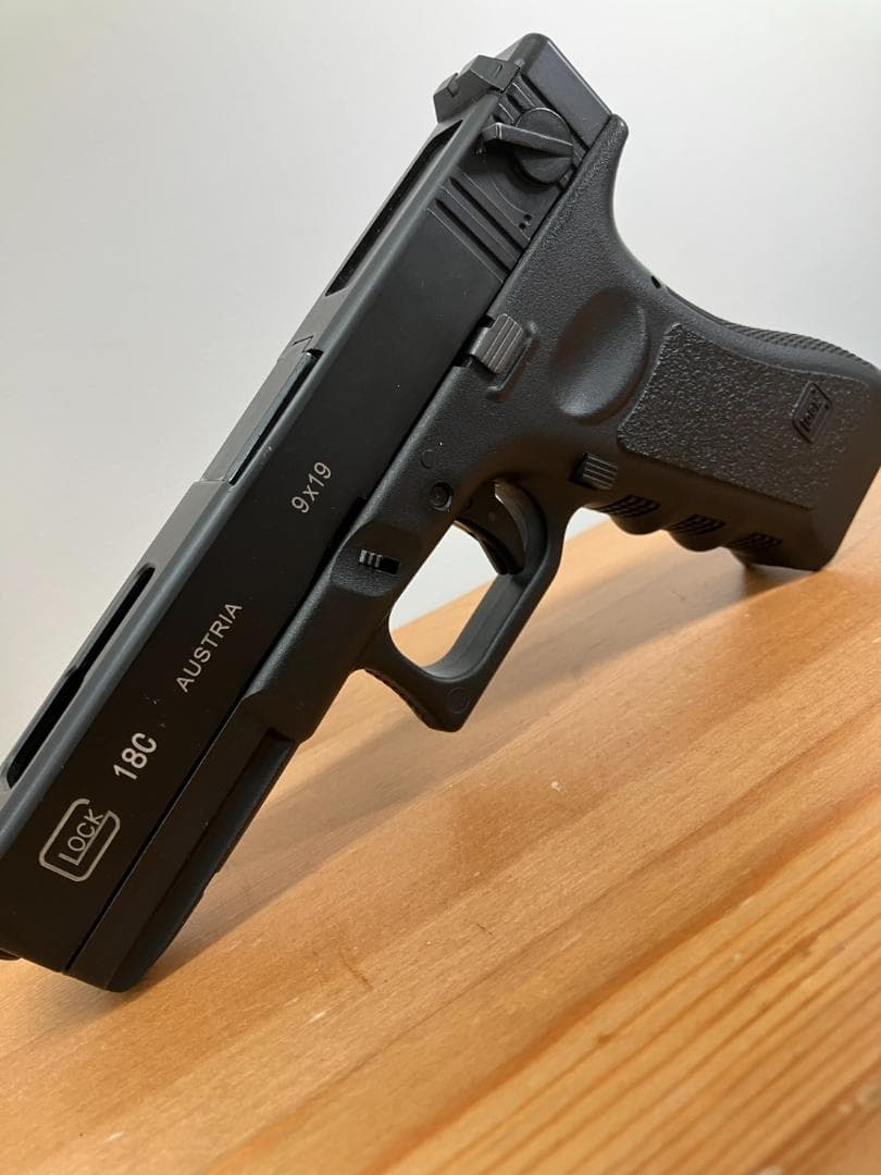 トイガンおまとめ　東京マルイ　MP5　電動ガン　グロック　マガジン付き