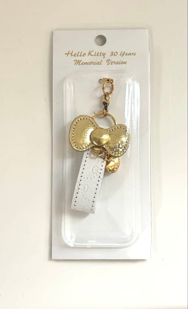 ‎❤︎*。ハローキティ 30周年 世界500体 限定 シリアルナンバー入 サンリオ