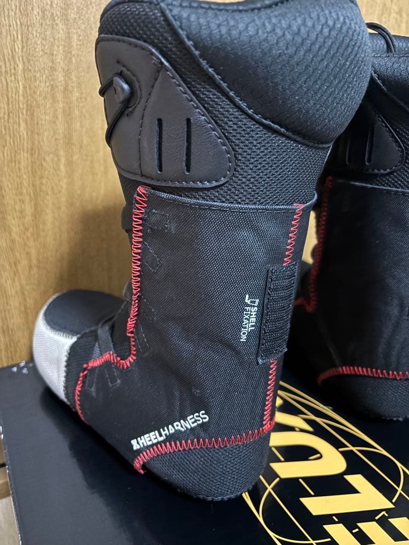 ディーラックス　TEAM ID RALA