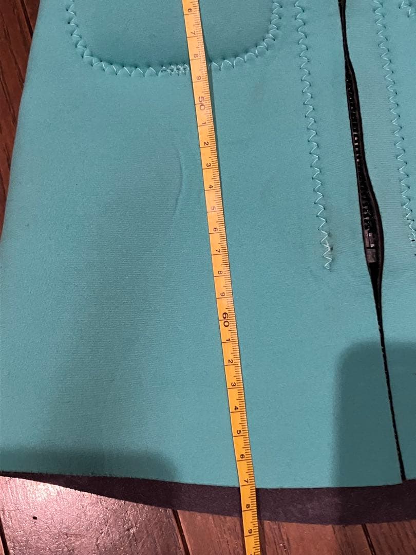 エメラルドグリーン　タッパー フード付き　浮きつき　サップ