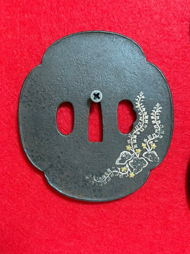 刀装具 鍔 鉄鍔　桐の図　象嵌　美品