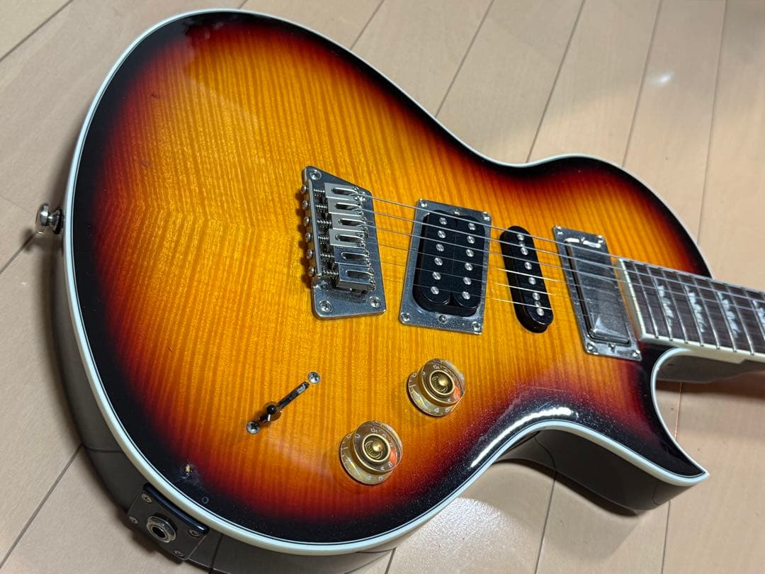 ギター Epiphone Les Paul Nighthawlk