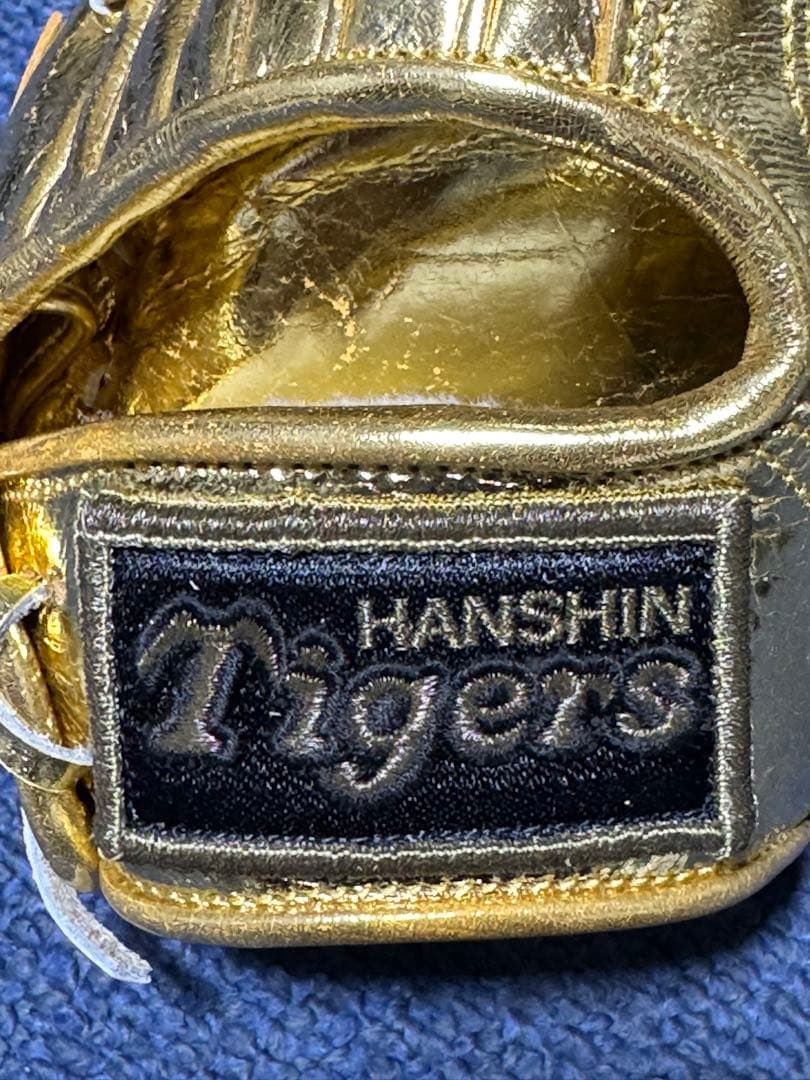 2003セントラルリーグ優勝 阪神タイガース 優勝記念ゴールデングラブ グローブ