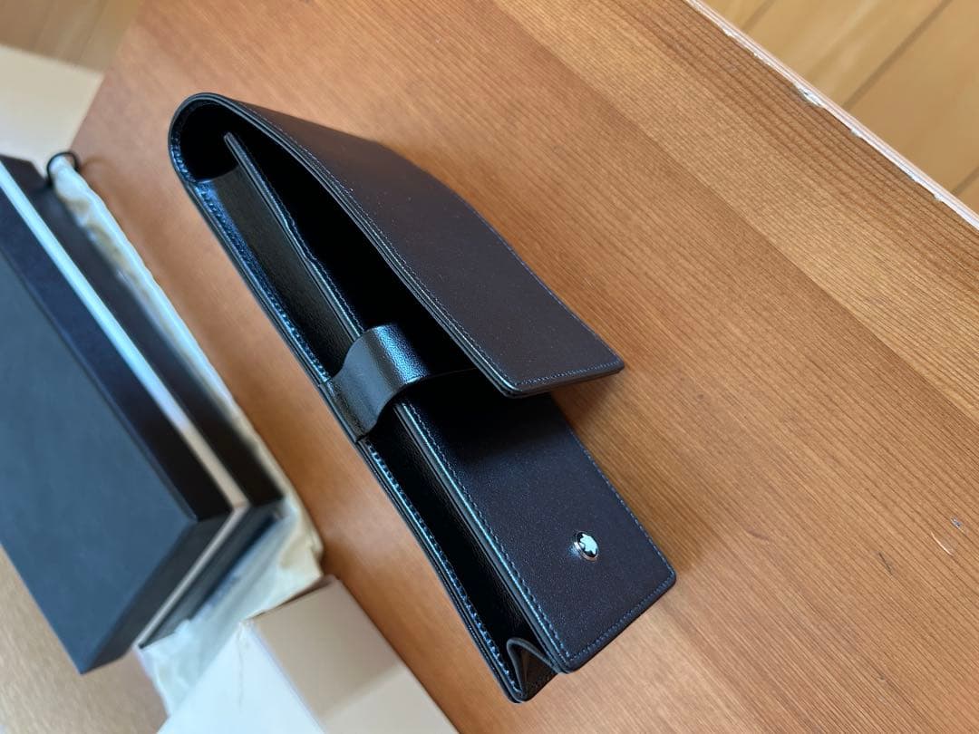 【未使用】MONTBLANC 14313 レザー　ペンポーチ　3本用 ブラック