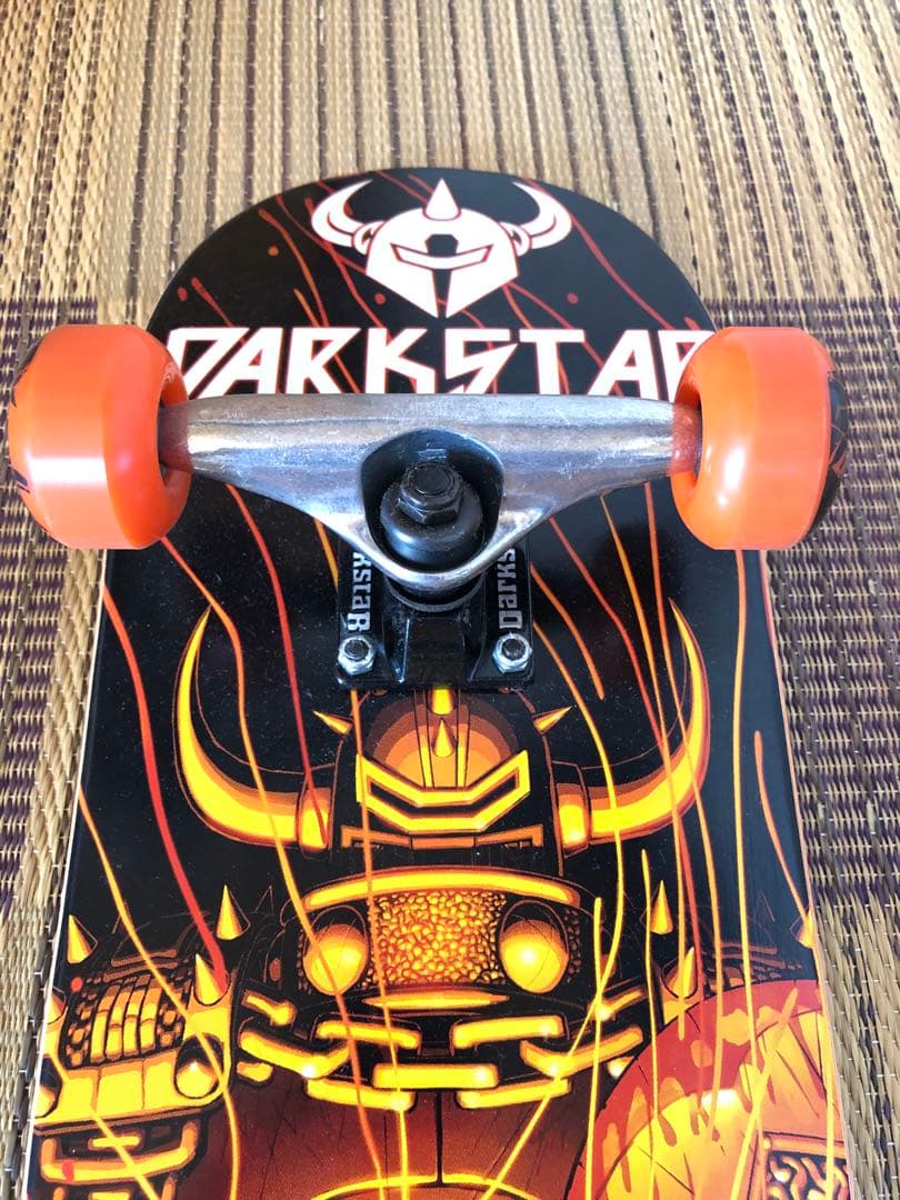 【新品未使用】スケボー（DARK STAR ダークスター）コンプリートセット