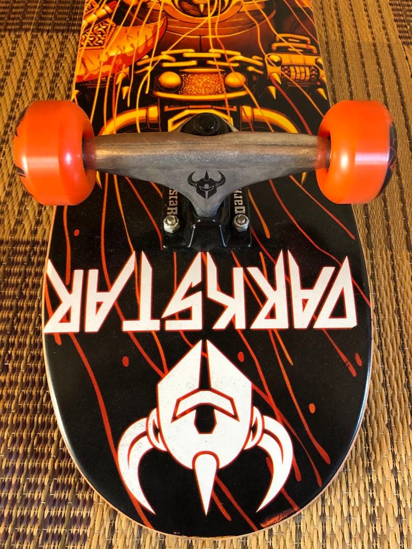 【新品未使用】スケボー（DARK STAR ダークスター）コンプリートセット