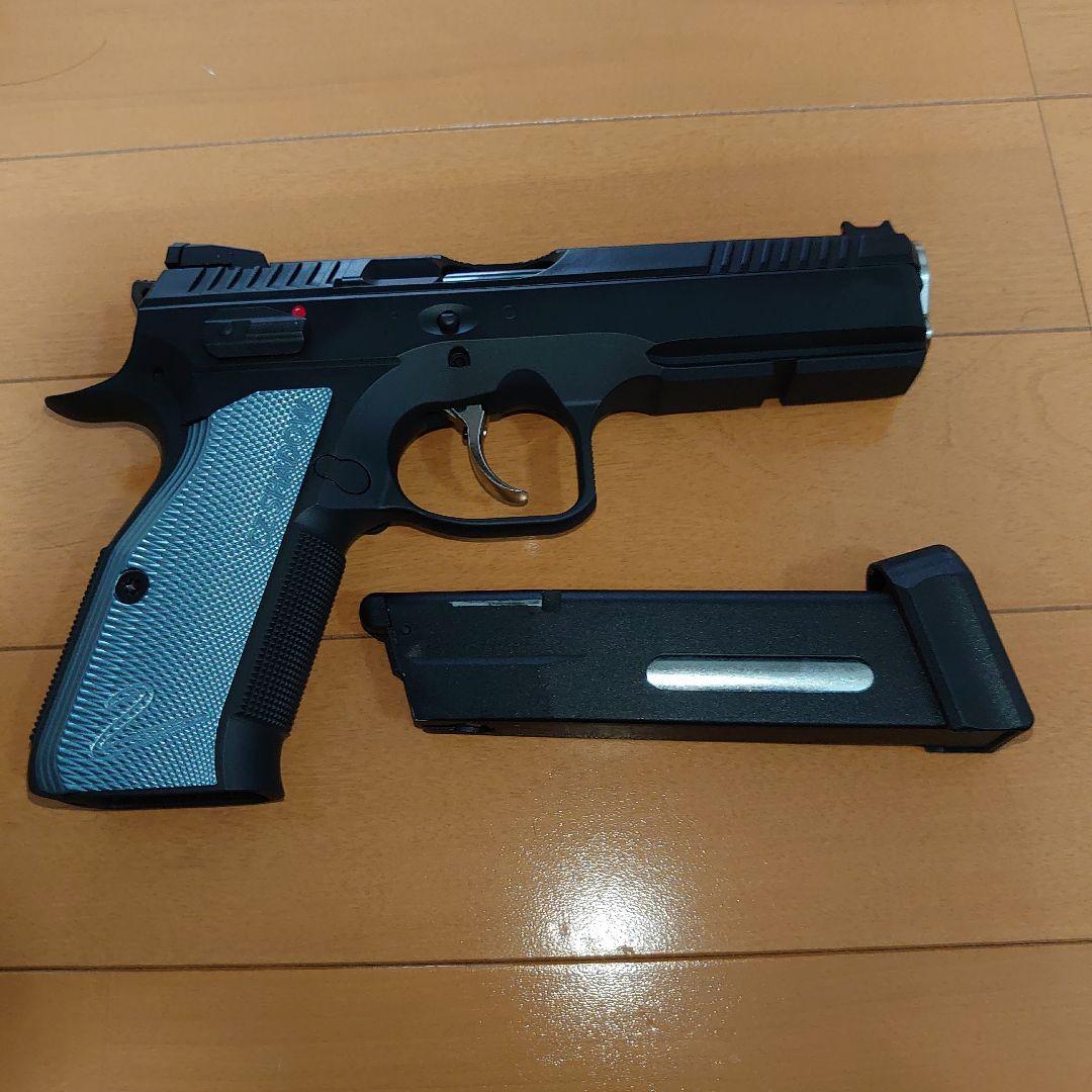 K*U様 中古美品　カーボネイト　CZシャドウ2 CO2ガスガン