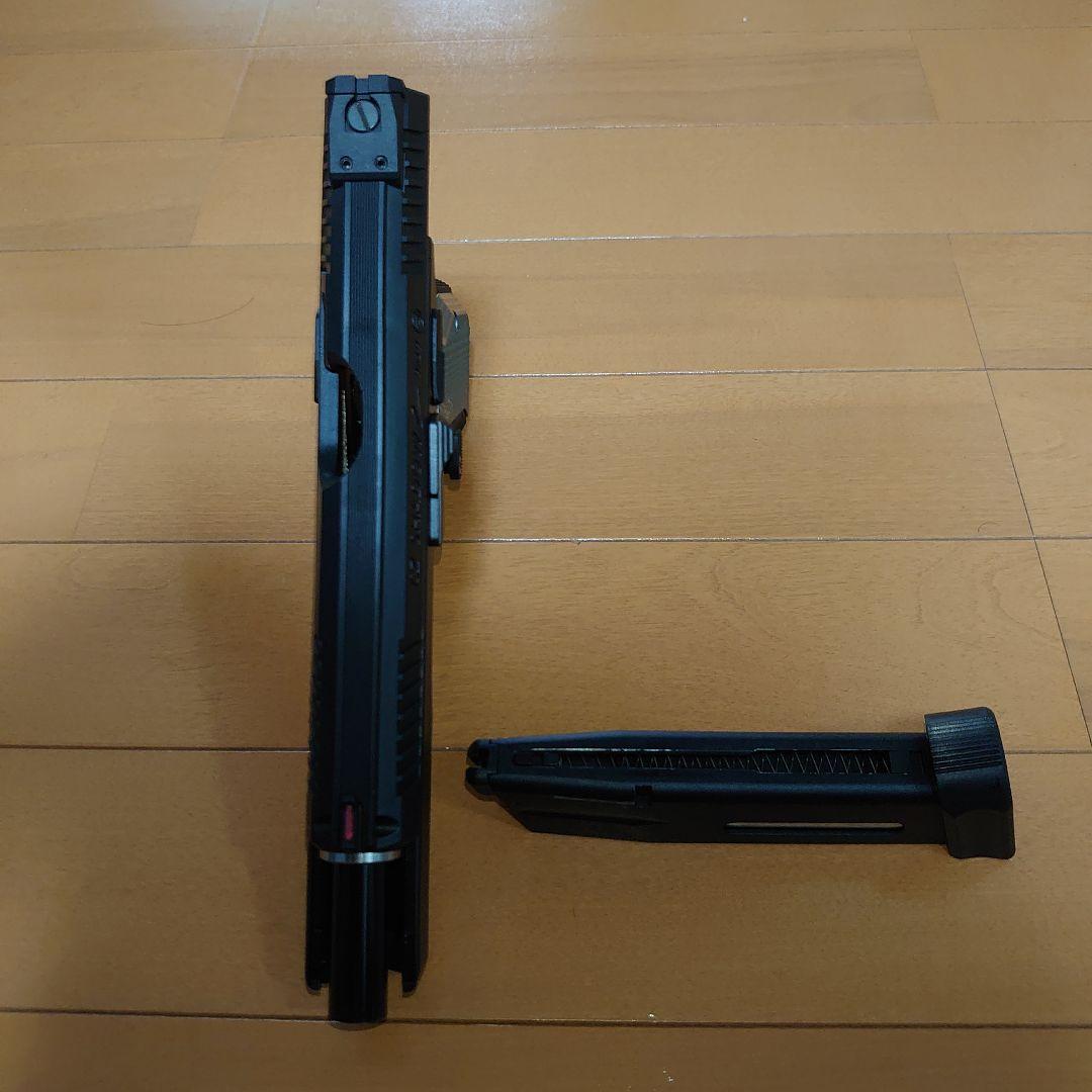 K*U様 中古美品　カーボネイト　CZシャドウ2 CO2ガスガン