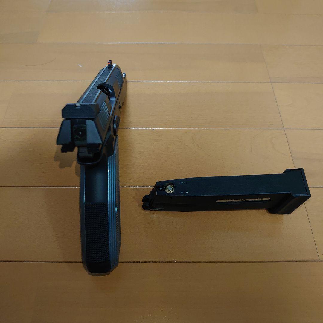 K*U様 中古美品　カーボネイト　CZシャドウ2 CO2ガスガン